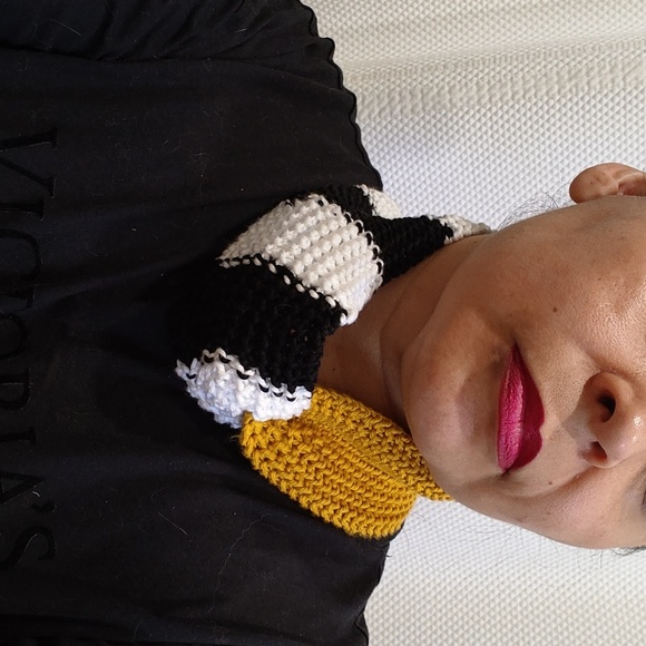 Handmade Twisted Headband - Picture 8 of 8